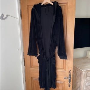 James Perse Black Men’s Robe, Small